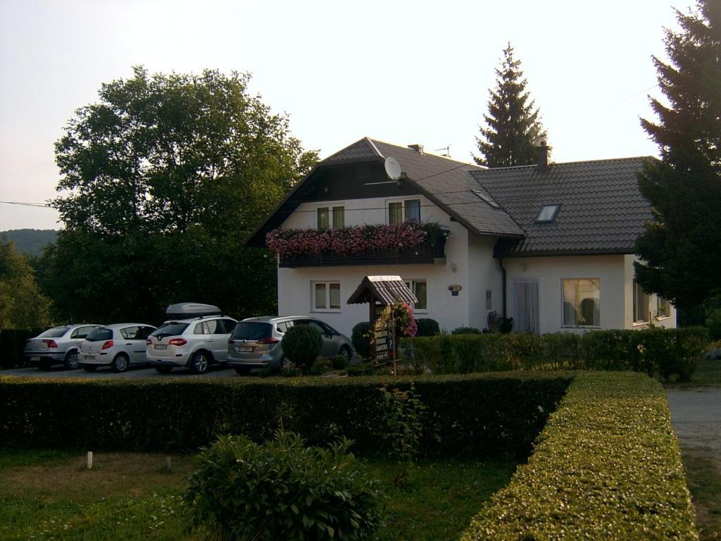 Bed and Breakfast House Ana Plitvička Jezera Zewnętrze zdjęcie