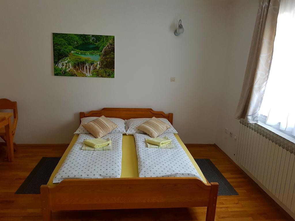 Bed and Breakfast House Ana Plitvička Jezera Zewnętrze zdjęcie